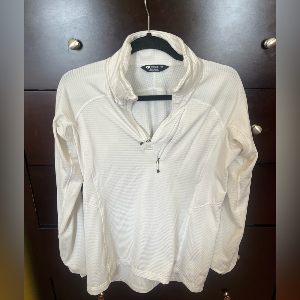 Outdoor Research half zip in white size Medium